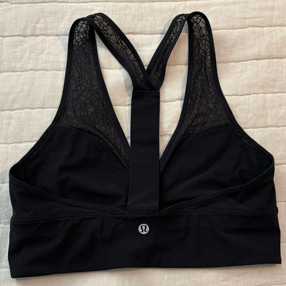 lululemon athletica Black Lace-Trim Deep V Sports Bra - Picture 4 of 5